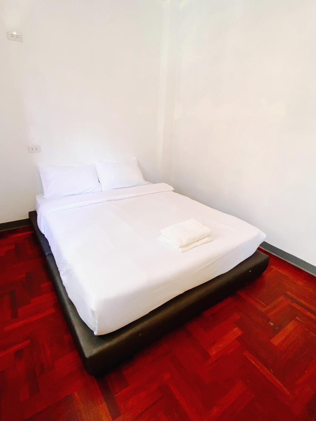 Go Inn Silom Bts Surasak X โกอินน์ สีลม บีทีเอส สถานีสุรศักดิ์ Μπανγκόκ Εξωτερικό φωτογραφία